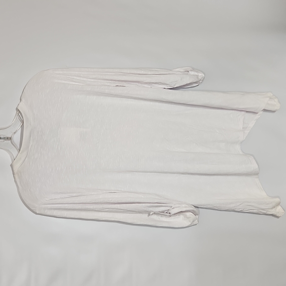 Belah & Codey nwt white shark bite Tunic Top size large - Picture 6 of 6